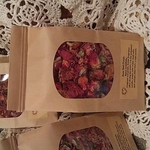 Rosebuds Dried petals